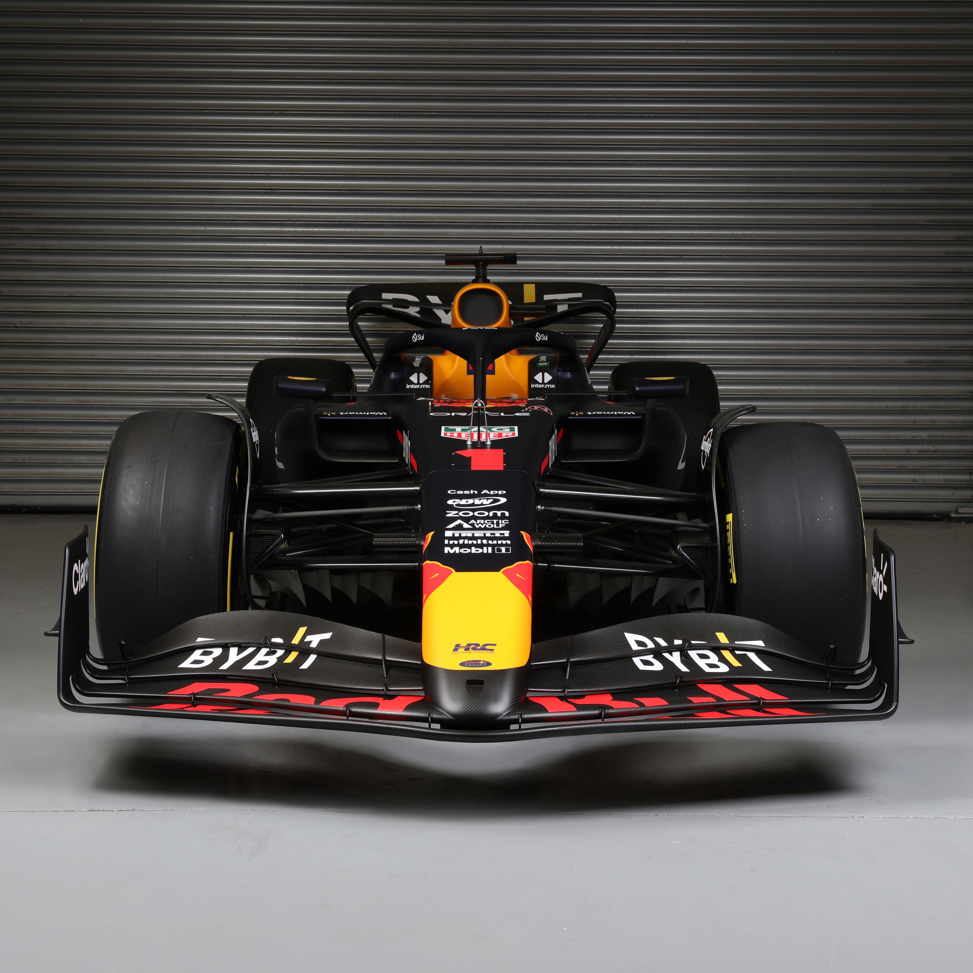 Official Oracle Red Bull Racing 2023 RB19 Show Car