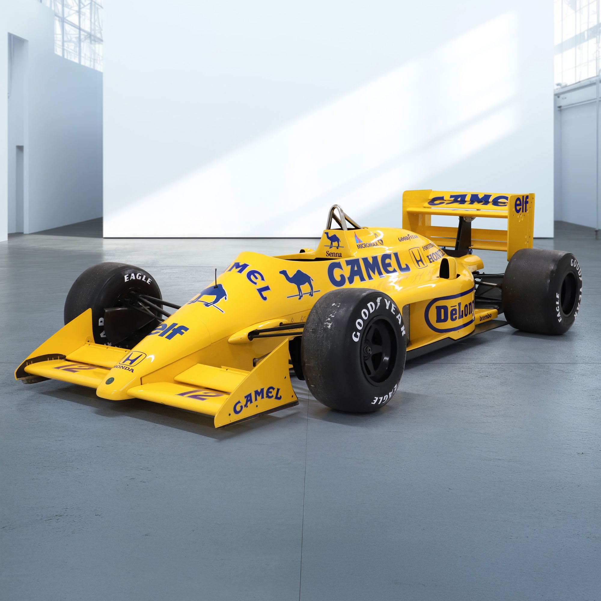 1987 Ayrton Senna Lotus F1 Team 99T Official Show Car